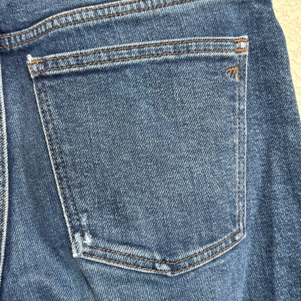 Madewell Straight-Leg Jeans in Medium Blue Wash - Picture 8 of 11
